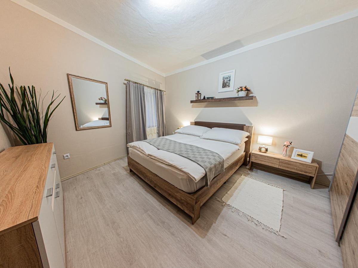 Frauenberg Apartment Banska Stiavnica Luaran gambar