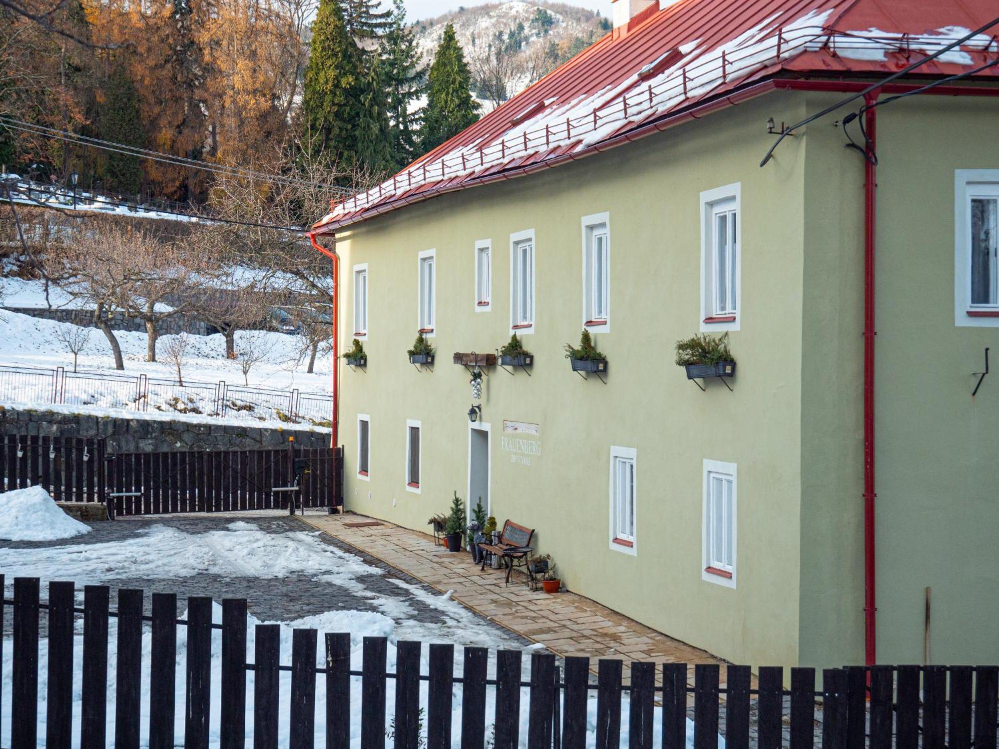 Frauenberg Apartment Banska Stiavnica Luaran gambar